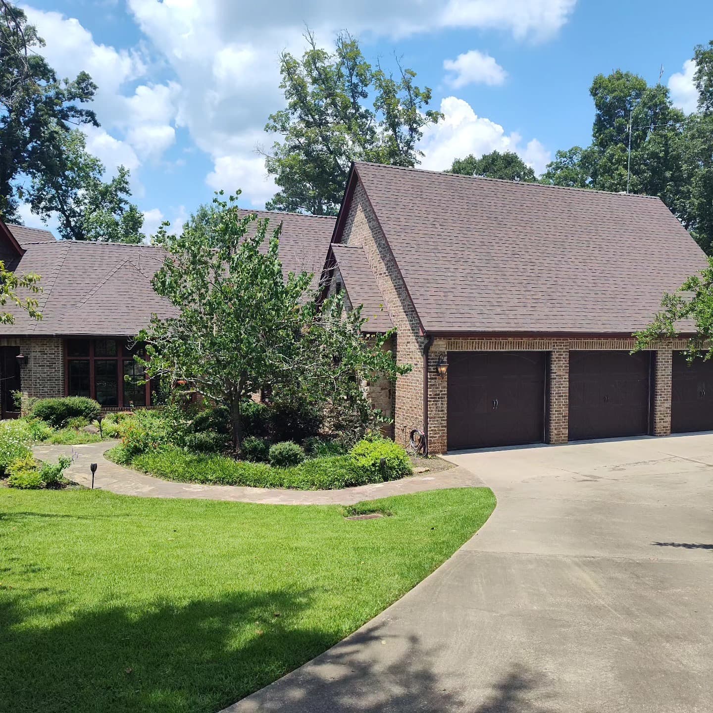Completed North Texas roof serving homeowners in McKinney